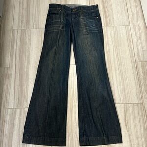 Prestine condition level 99 wide leg low rise jeans size 28 never worn